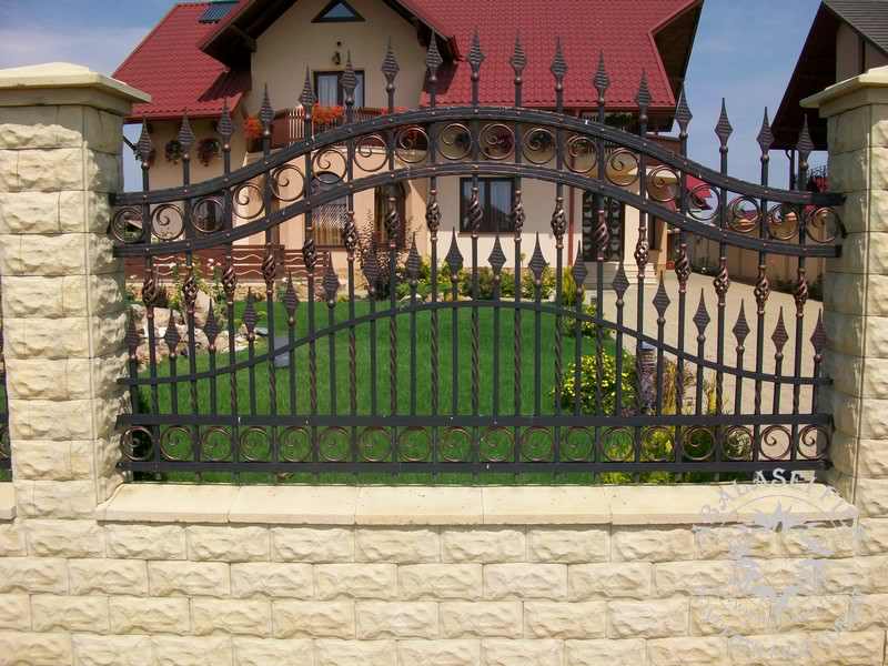 Gardul din fier forjat, securitate si intimitate
